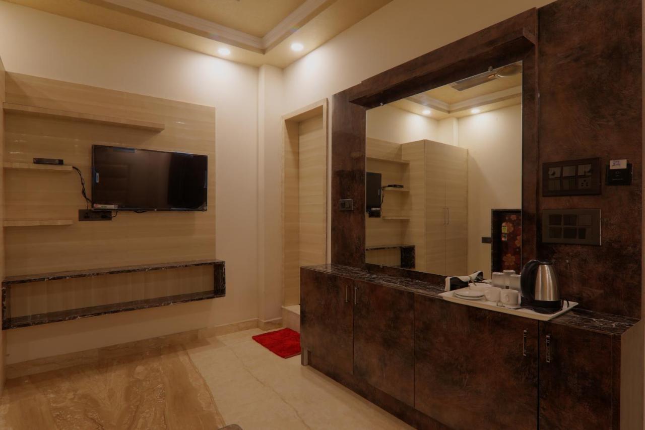 Shri Tirupati Residency 호텔 러크나우 외부 사진