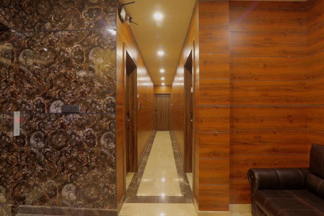 Shri Tirupati Residency 호텔 러크나우 외부 사진