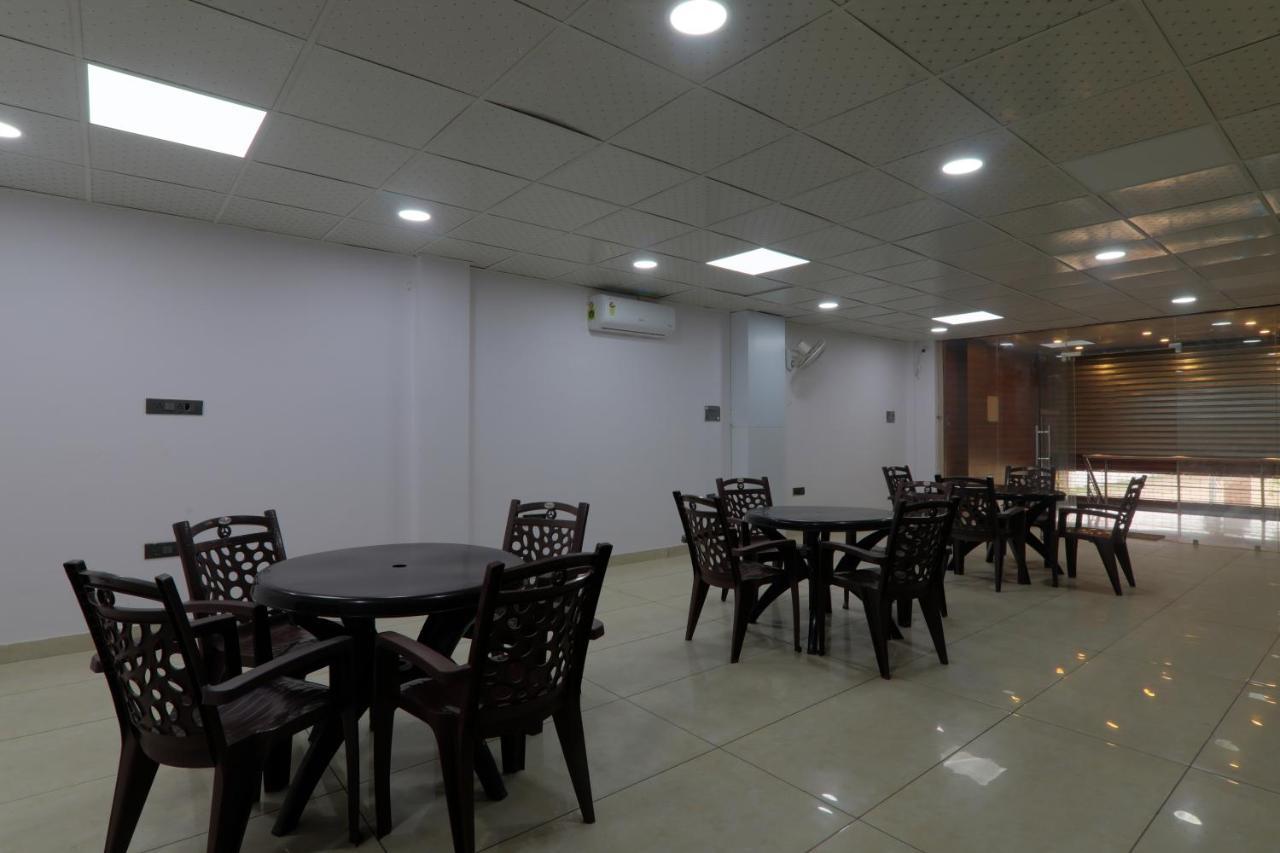 Shri Tirupati Residency 호텔 러크나우 외부 사진