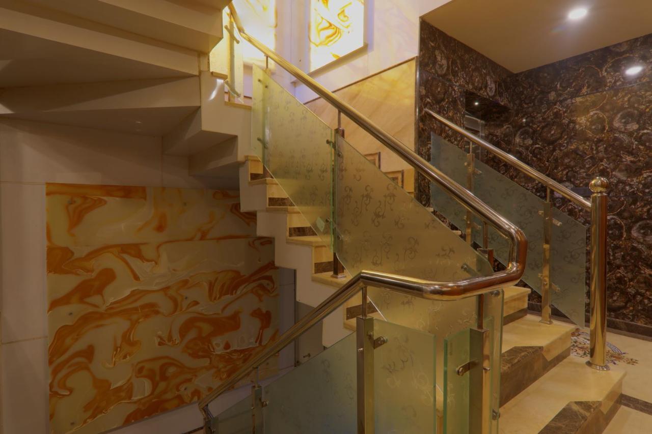 Shri Tirupati Residency 호텔 러크나우 외부 사진