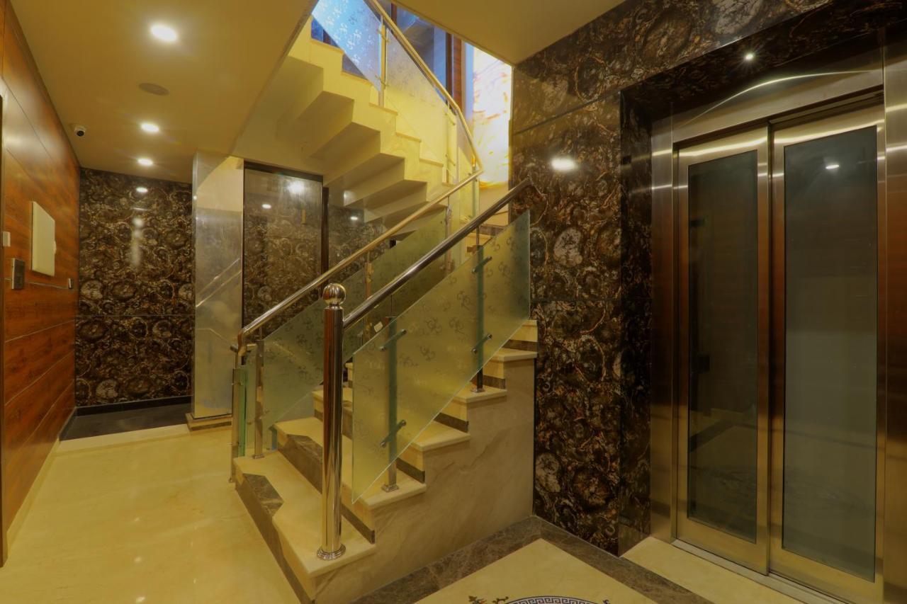 Shri Tirupati Residency 호텔 러크나우 외부 사진